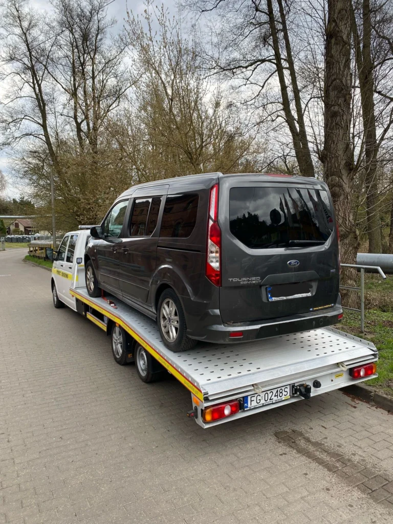 Laweta udzielająca wsparcia kierowcy w trasie – pomoc drogowa Hannover dostępna 24/7